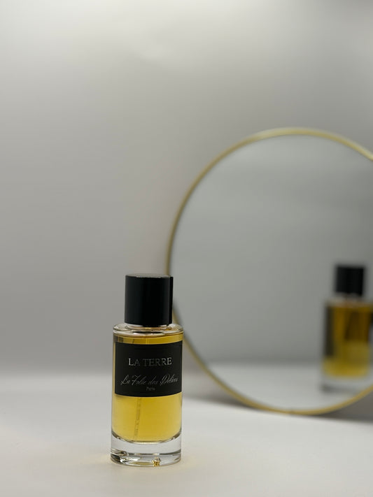 La Terre - La Folie Des Délices Paris extrait de parfum